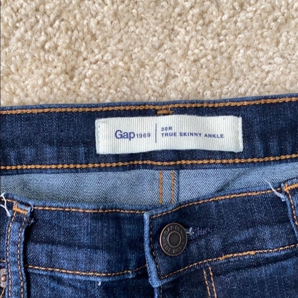Gap skinny ankle jeans dark indigo size 30r - Picture 2 of 3